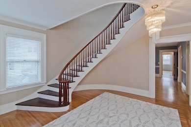 39 Bellevue Ave, Springfield, MA 01108 - photo 4