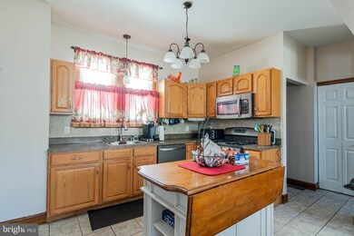 10 N Brown St, Gloucester City, NJ 08030 - photo 5