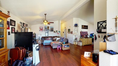 20021 North Cliff Dr_05