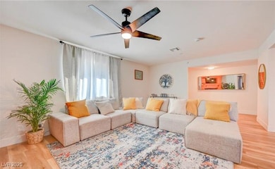 1821 E Oakey Blvd, Las Vegas, NV 89104 - photo 4