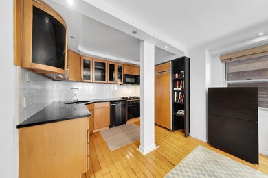 The Continental Condominium unit 12B, New York, NY 10017 - photo 5