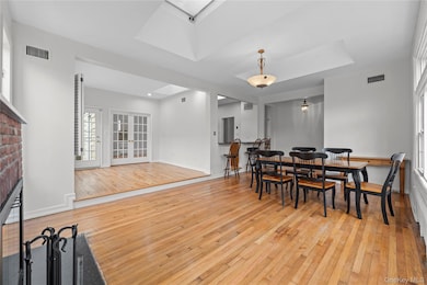 31 Barnes St, Long Beach, NY 11561 - photo 5