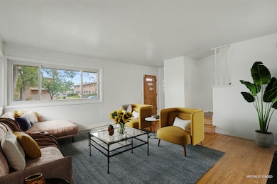 8663 Gregory Ln unit 10, Des Plaines, IL 60016 - photo 4