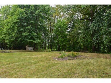 1390 Trails End Dr, New Franklin, OH 44216 - photo 2