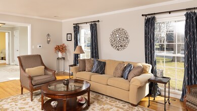 6 Knoll Ridge Rd, Rolling Meadows, IL 60008 - photo 4