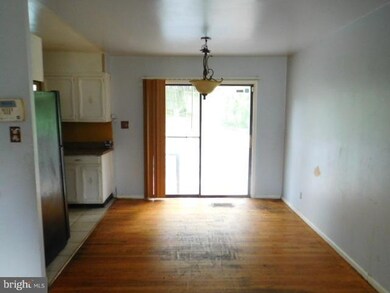 5709 Westgate Rd, Lanham, MD 20706 - photo 3