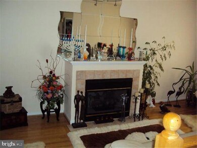 762 Bargate Ct, Southampton, PA 18966 - photo 4