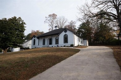 731 Chattahoochee Place, Gainesville, GA 30506 - photo 4