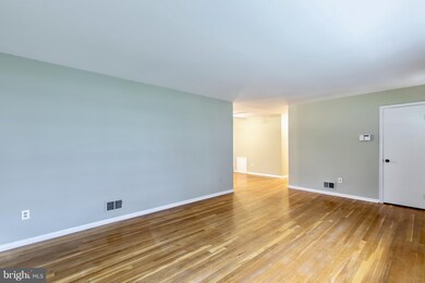 3106 Craiglawn Rd, Beltsville, MD 20705 - photo 5