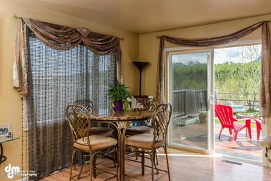 1541 Early View Drive-large-007-Dining R