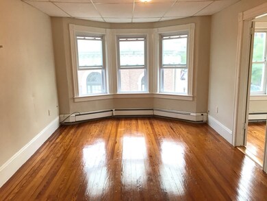 84 Main St unit 4, Amesbury, MA 01913 - photo 3