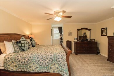 3310 Winchester Ln, Statesville, NC 28625 - photo 5