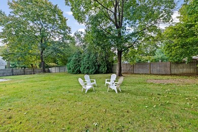 914 Pleasant St, East Weymouth, MA 02189 - photo 2