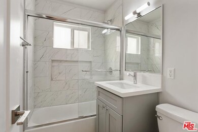 4808 Saturn St unit 6, Los Angeles, CA 90019 - photo 3