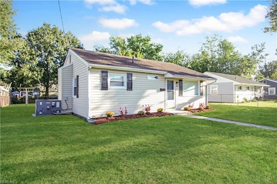 1926 Somerville Dr, Hampton, VA 23663 - photo 2