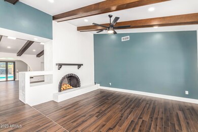 Front Entrance Living Rm