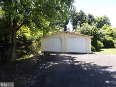 16 Evening Star Ln, Martinsburg, WV 25404 - photo 3