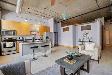918 N 3rd St unit 210, Minneapolis, MN 55401 - photo 2