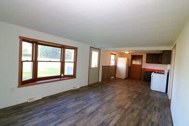 Greenhoe living room1