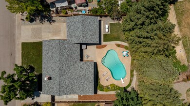 Sparkling Pool