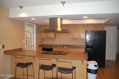 923 E Wesleyan Dr, Tempe, AZ 85282 - photo 2