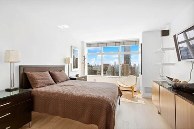 The 3 Lincoln Center unit 37E, New York, NY 10023 - photo 2