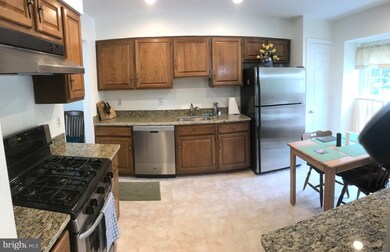 7759 Jewelweed Ct, Springfield, VA 22152 - photo 3