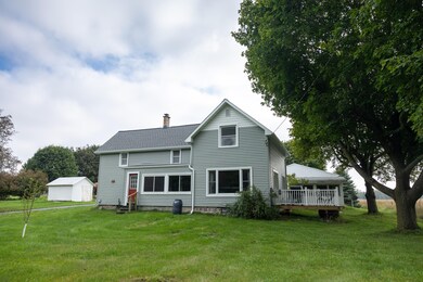 1556 E Parmeter Rd, Ionia, MI 48846 - photo 3