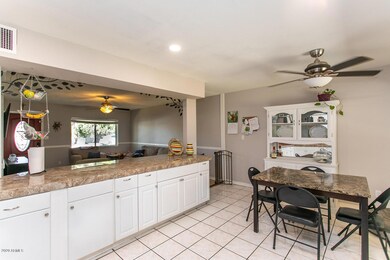 KITCHEN 1