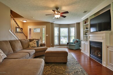 8707 Sanctuary Ln, Louisville, KY 40291 - photo 2