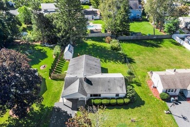 144 Sheffield Rd, Waltham, MA 02451 - photo 3