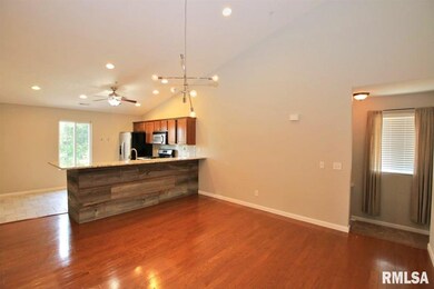 4505 N Tallgrass Ln unit 202D, Peoria, IL 61615 - photo 7