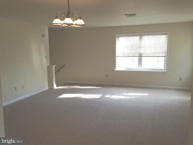 27 Green St unit 4, Souderton, PA 18964 - photo 2