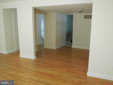 10617 High Beam Ct, Columbia, MD 21044 - photo 2