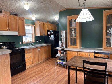 26 Anthony Cir, Swanzey, NH 03446 - photo 4