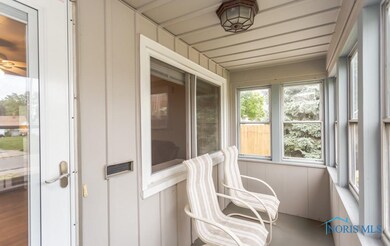 917 Custer Dr, Toledo, OH 43612 - photo 4