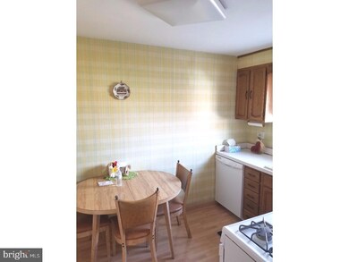 815 Laurel Rd, Lansdowne, PA 19050 - photo 7