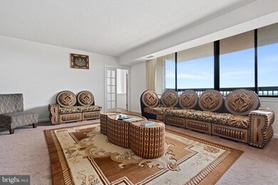 3709 S George Mason Dr unit 1607E, Baileys Crossroads, VA 22041 - photo 4