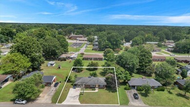 706 Meadowview St, Athens, AL 35611 - photo 7