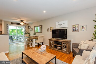 5407 Fantail Dr, Sykesville, MD 21784 - photo 6