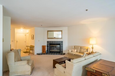 2 Schooner Ridge Road Bath 06