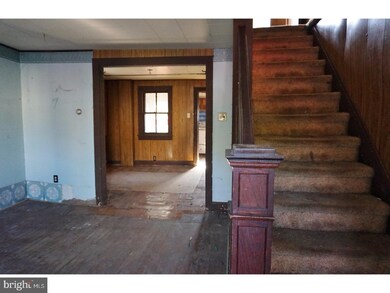 709 Wayside Way, Riegelsville, PA 18077 - photo 3