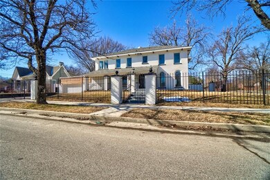 2130 N Broadway Ave, Shawnee, OK 74804 - photo 2