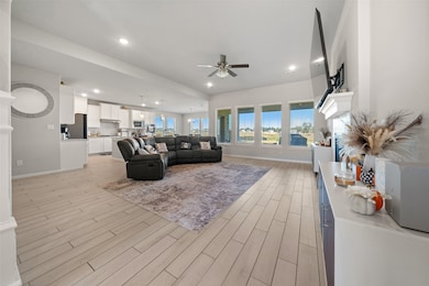 225 Peninsula Point Dr, Montgomery, TX 77356 - photo 5