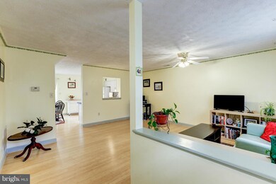18634 Winding Creek Place, Germantown, MD 20874 - photo 4