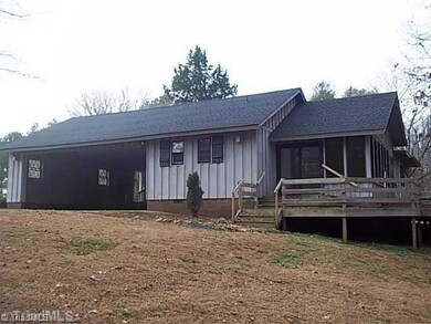 4088 Waynick Meadow Rd, Asheboro, NC 27205 - photo 2