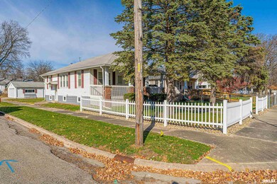 501 N Sherman St, Lincoln, IL 62656 - photo 2