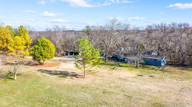 875 Tanglewood Dr, Weatherford, TX 76087 - photo 5