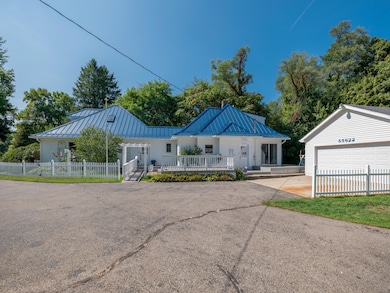 55622 Red Arrow Hwy-103