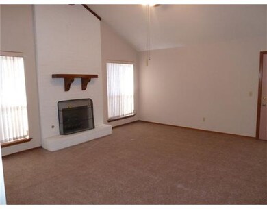 1011 W Linden St, Rogers, AR 72756 - photo 3